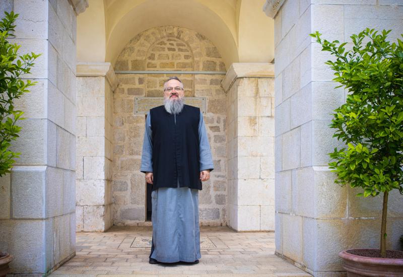 Foto: Bljesak.info - Mostarski manastir stariji od Starog mosta čuvar tradicije